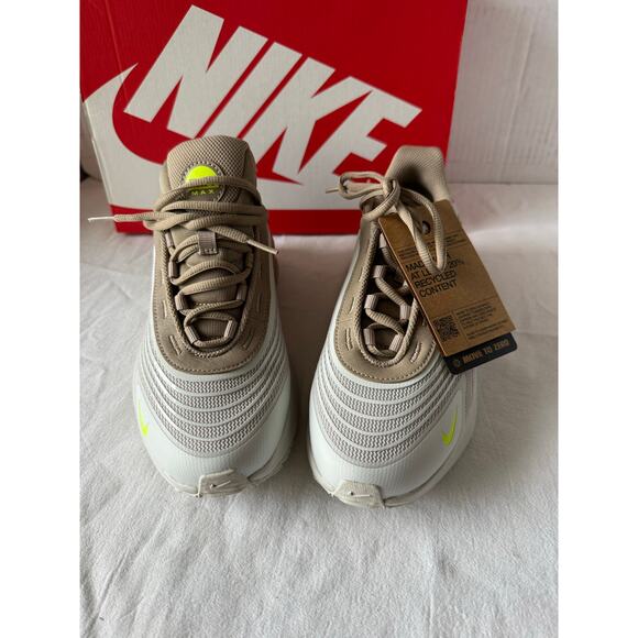 Nike Air Max Fire Shoes Sneakers Light Bone Khaki Volt Mens Size 8 IF2621-002New